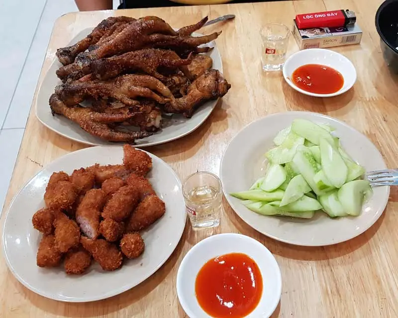 10+ qu&aacute;n ch&acirc;n g&agrave; nướng H&agrave; Nội ngon thần sầu 6