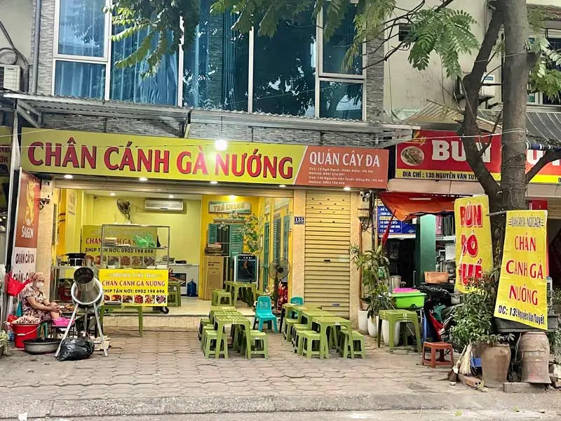 10+ qu&aacute;n ch&acirc;n g&agrave; nướng H&agrave; Nội ngon thần sầu 3