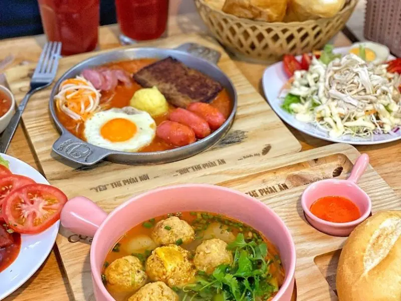 13 quán ăn trưa Hà Nội: Từ nhà hàng sang trọng đến bình dân 11