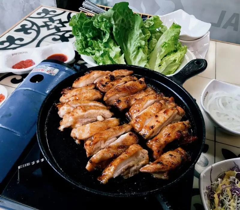 20 qu&aacute;n ăn H&agrave;n Quốc ngon đ&uacute;ng điệu nhất H&agrave; Nội 6