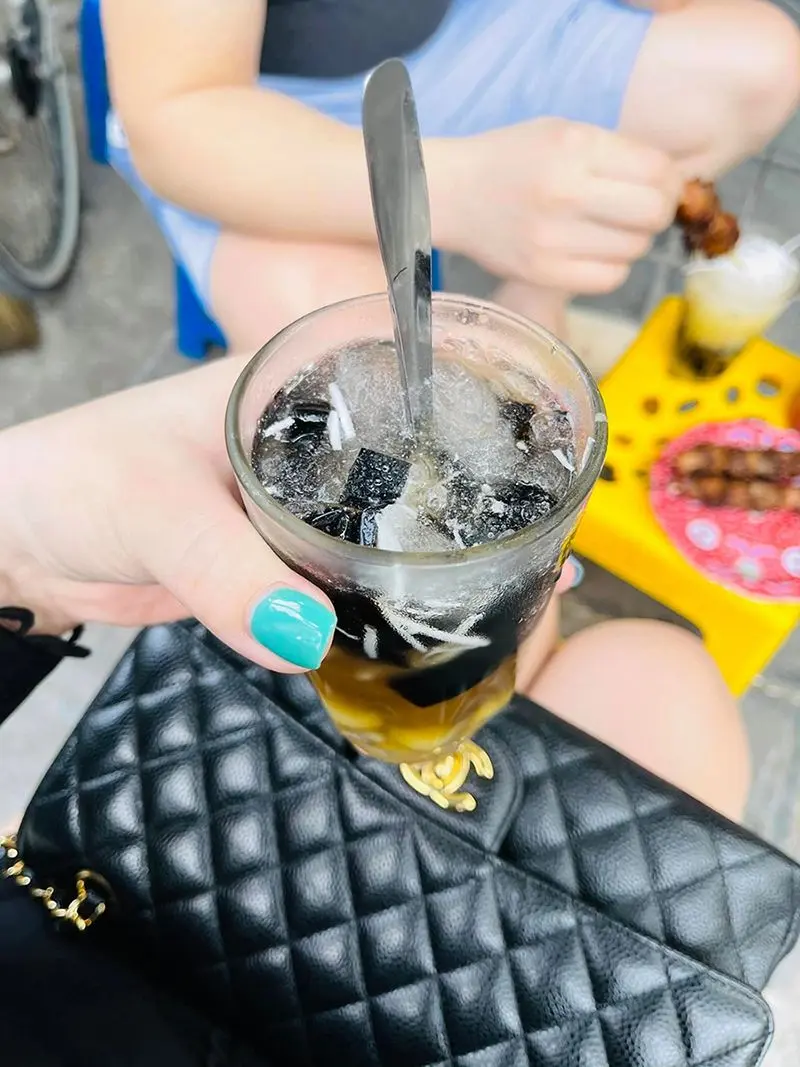 4 qu&aacute;n ch&egrave; l&acirc;u đời ở H&agrave; Nội, bạn đ&atilde; từng đến đ&acirc;y chưa 2