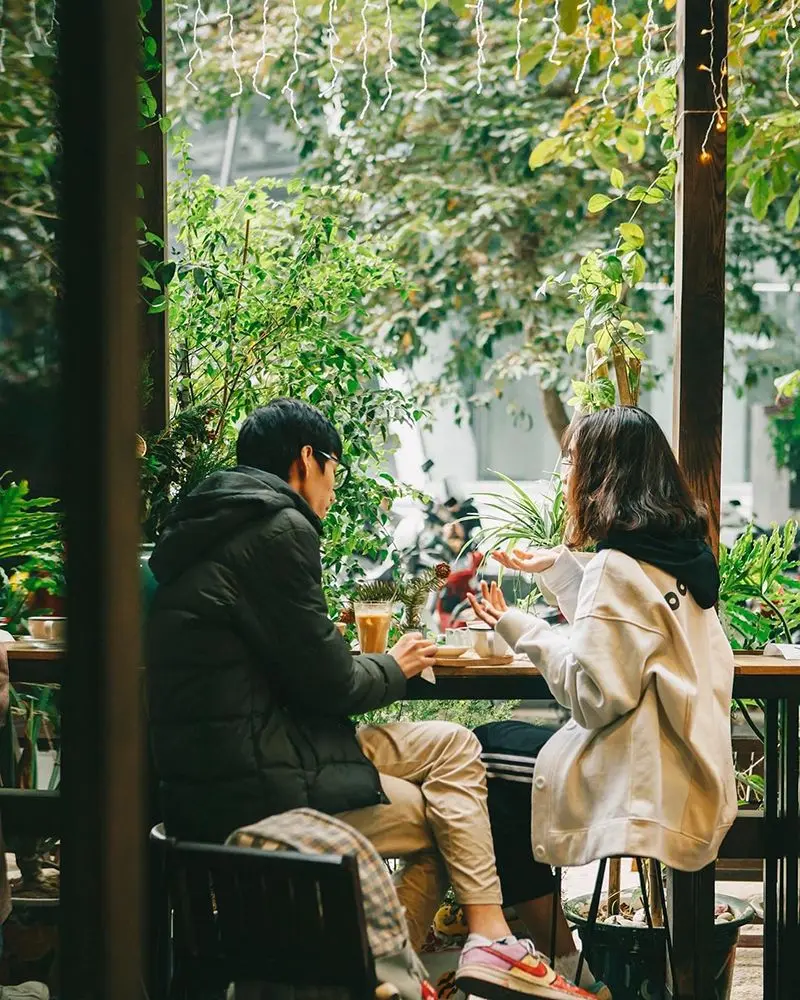 5 tiệm c&agrave; ph&ecirc; s&acirc;n vườn H&agrave; Nội cho bạn gi&acirc;y ph&uacute;t thư gi&atilde;n thật 6