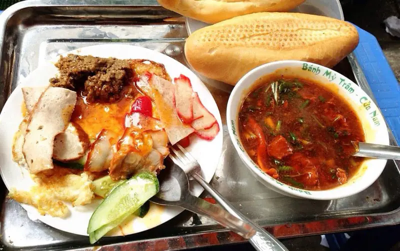 7 tiệm b&aacute;nh m&igrave; sốt vang trứ danh thủ đ&ocirc; bạn n&ecirc;n thử ngay 4