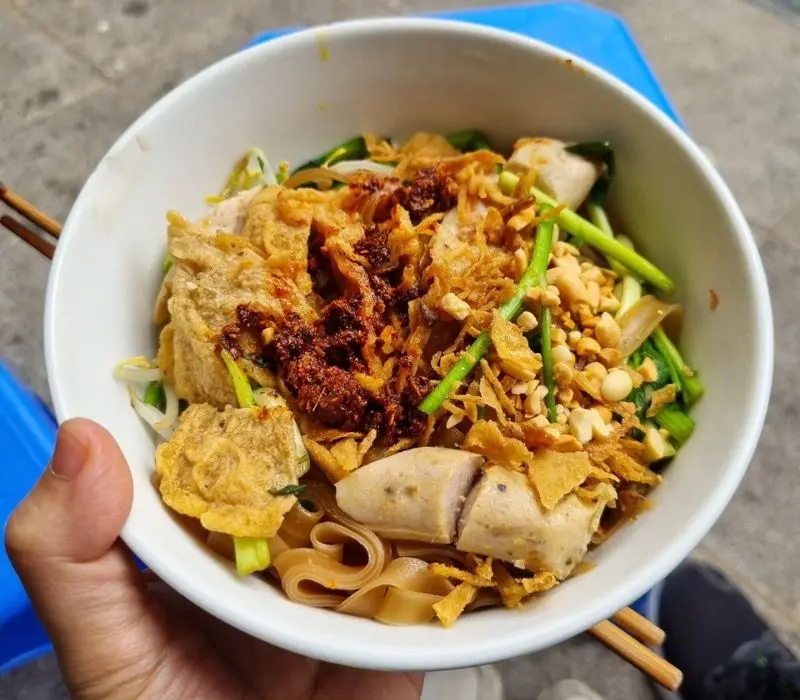 9 qu&aacute;n b&aacute;nh đa trộn H&agrave; Nội hấp dẫn t&iacute;n đồ ẩm thực 9
