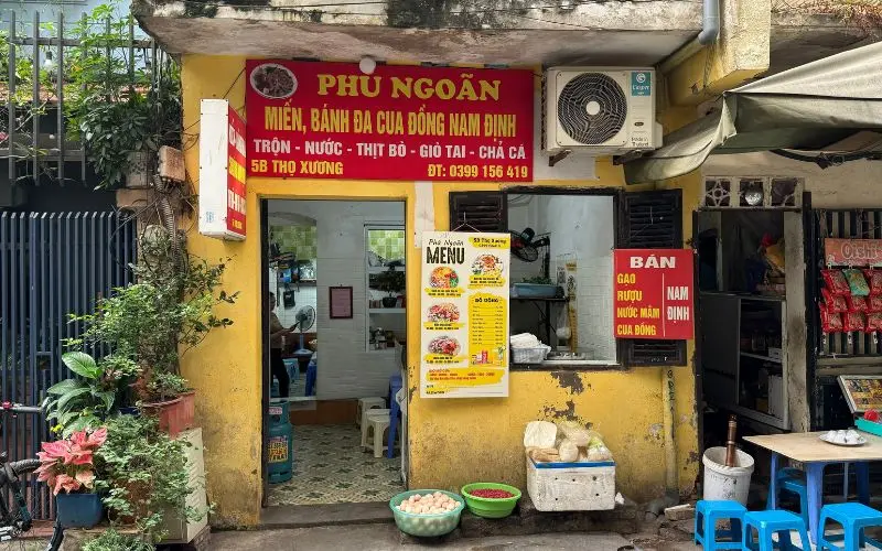 9 qu&aacute;n b&aacute;nh đa trộn H&agrave; Nội hấp dẫn t&iacute;n đồ ẩm thực 4