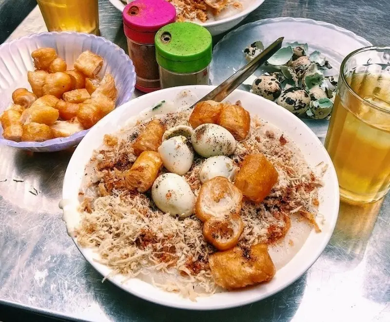 9 qu&aacute;n ch&aacute;o sườn H&agrave; Nội thu h&uacute;t t&iacute;n đồ s&agrave;nh ăn 9