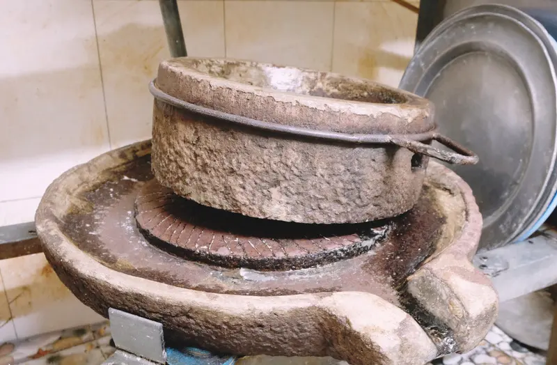 B&aacute;nh cuốn B&agrave; Xu&acirc;n lưu giữ hương vị truyền thống xưa của H&agrave; Nội 7