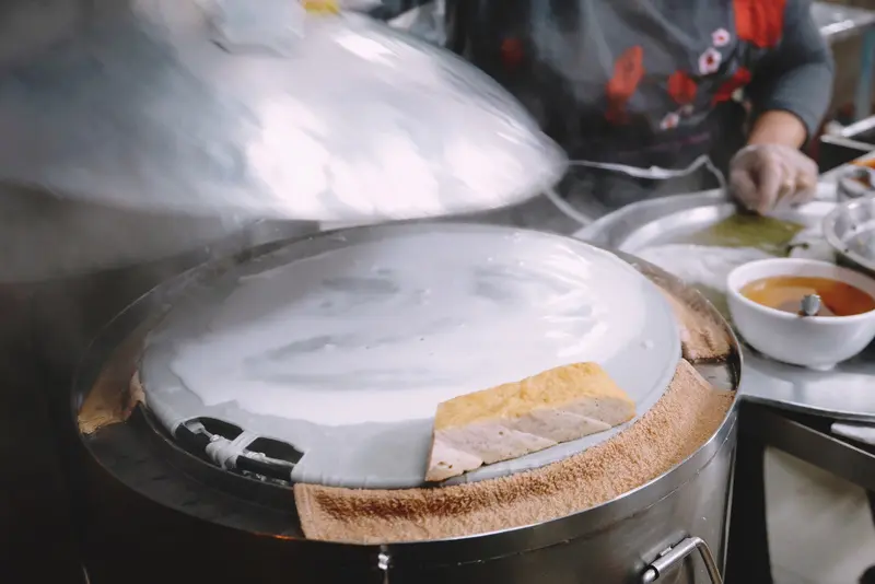 B&aacute;nh cuốn B&agrave; Xu&acirc;n lưu giữ hương vị truyền thống xưa của H&agrave; Nội 3