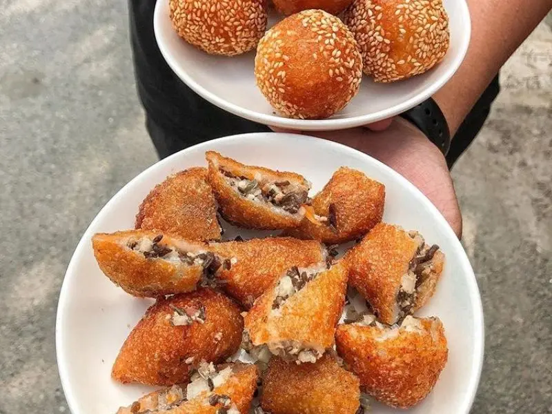 B&aacute;nh r&aacute;n mặn H&agrave; Nội, m&oacute;n ngon b&igrave;nh dị n&iacute;u ch&acirc;n bao người 7