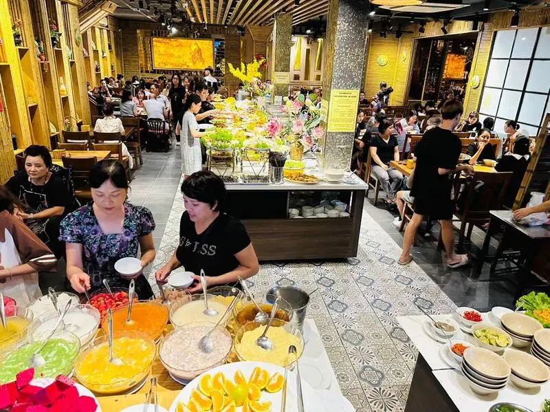 Buffet Chay Hương Thiền H&agrave; Nội mang hương vị thanh đạm tr&ograve;n đầy 6