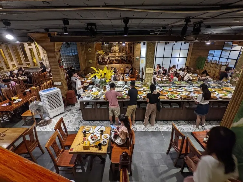 Buffet Chay Hương Thiền H&agrave; Nội mang hương vị thanh đạm tr&ograve;n đầy 9