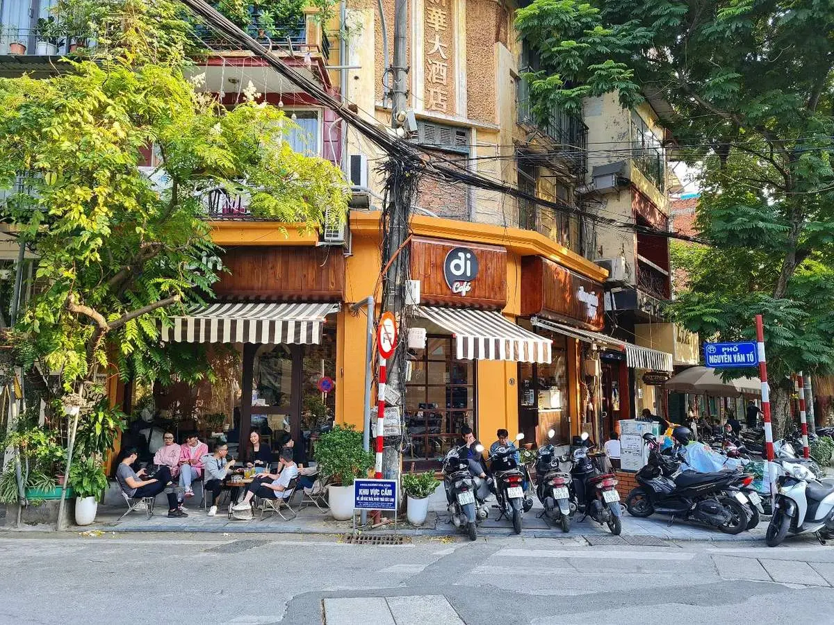 Check-in 5 qu&aacute;n cafe tone xanh H&agrave; Nội cực đẹp 6