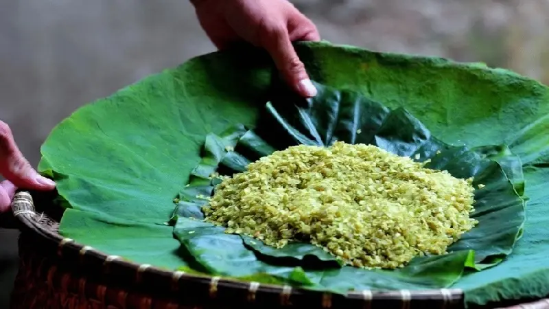 Cốm L&agrave;ng V&ograve;ng v&agrave; top 8 địa điểm b&aacute;n cốm nổi tiếng H&agrave; Nội 3