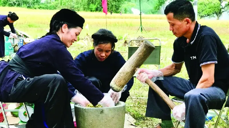 Cốm L&agrave;ng V&ograve;ng v&agrave; top 8 địa điểm b&aacute;n cốm nổi tiếng H&agrave; Nội 2