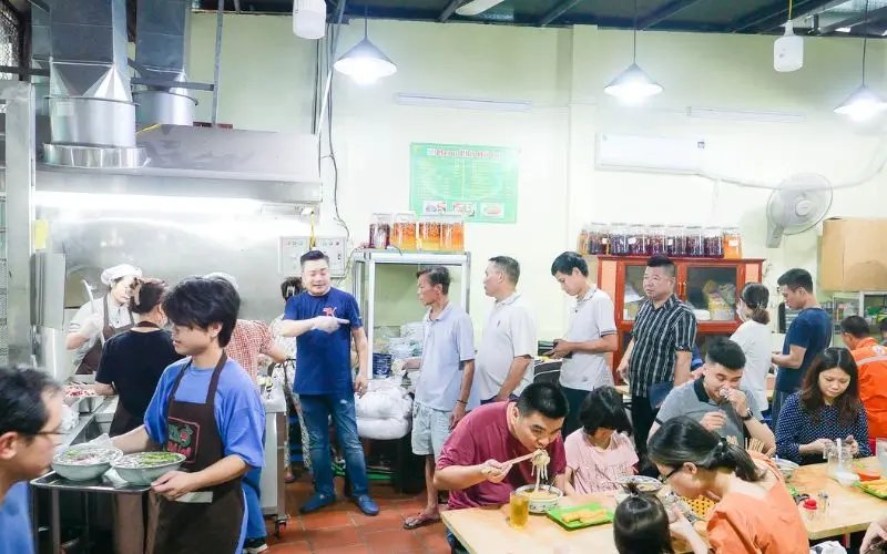 Ghé thăm quán phở Hồ Lợi, thưởng thức hương vị đặc trưng Hà Thành 5