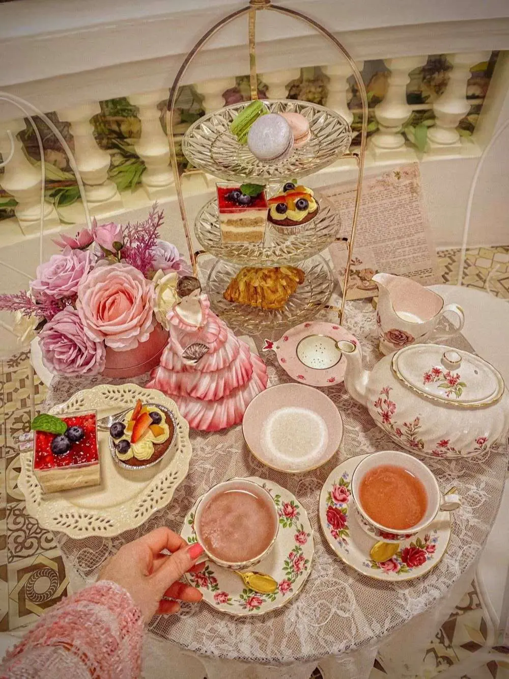 Hóa thân thành nàng thơ giữa chốn mơ tại Five O'clock Tea 4