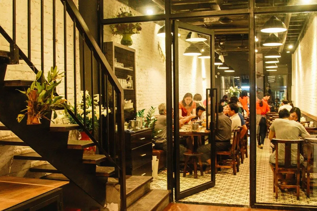 Kampong Chicken House - Nh&agrave; h&agrave;ng Singapore chuẩn vị 4