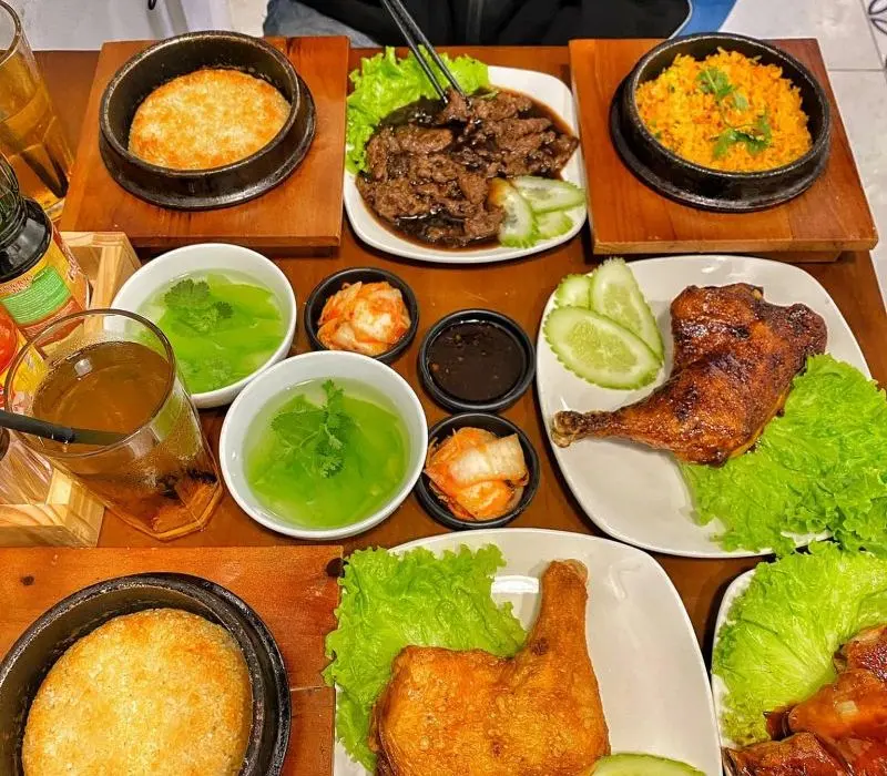 Kh&aacute;m ph&aacute; 10 qu&aacute;n cơm thố ngon nhất H&agrave; Nội, ăn một lần nhớ m&atilde;i 5