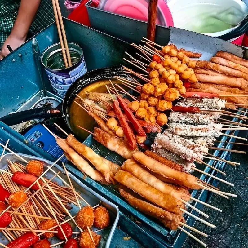 Kh&aacute;m ph&aacute; 15 phố ẩm thực H&agrave; Nội với đủ m&oacute;n ngon đặc sản 2