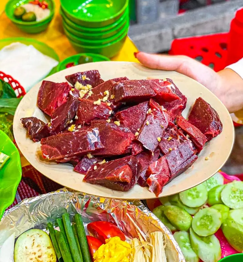 Kh&aacute;m ph&aacute; 15 phố ẩm thực H&agrave; Nội với đủ m&oacute;n ngon đặc sản 7