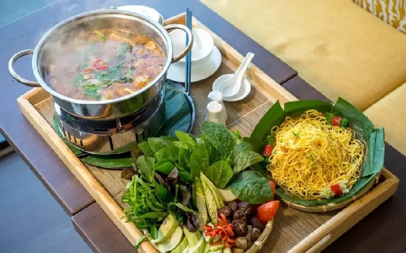 Lưu ngay 10 qu&aacute;n lẩu c&aacute; k&egrave;o H&agrave; Nội nổi tiếng m&agrave; bạn phải thử 7