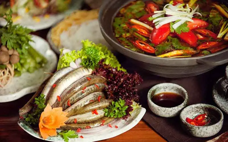 Lưu ngay 10 qu&aacute;n lẩu c&aacute; k&egrave;o H&agrave; Nội nổi tiếng m&agrave; bạn phải thử 8