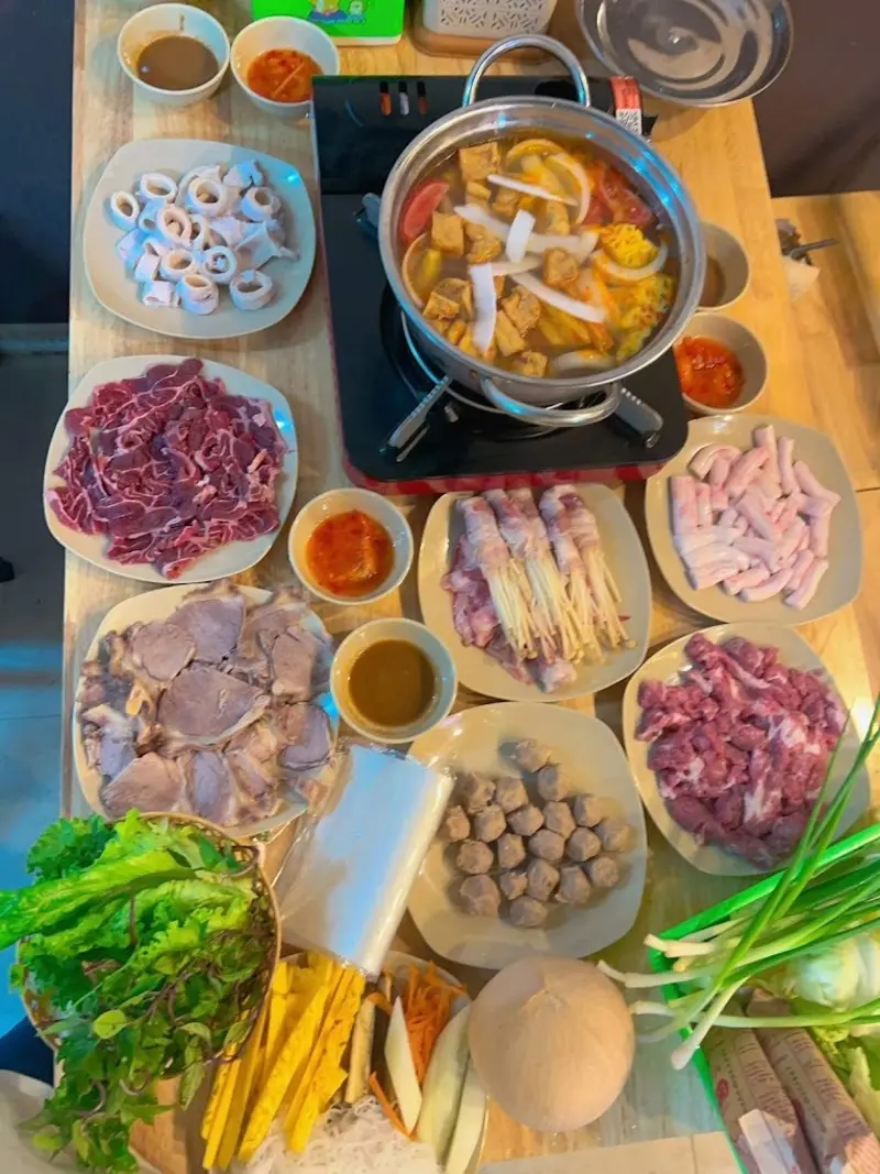 Lưu ngay 15 qu&aacute;n lẩu b&ograve; nh&uacute;ng giấm ngon nức tiếng H&agrave; Th&agrave;nh 10