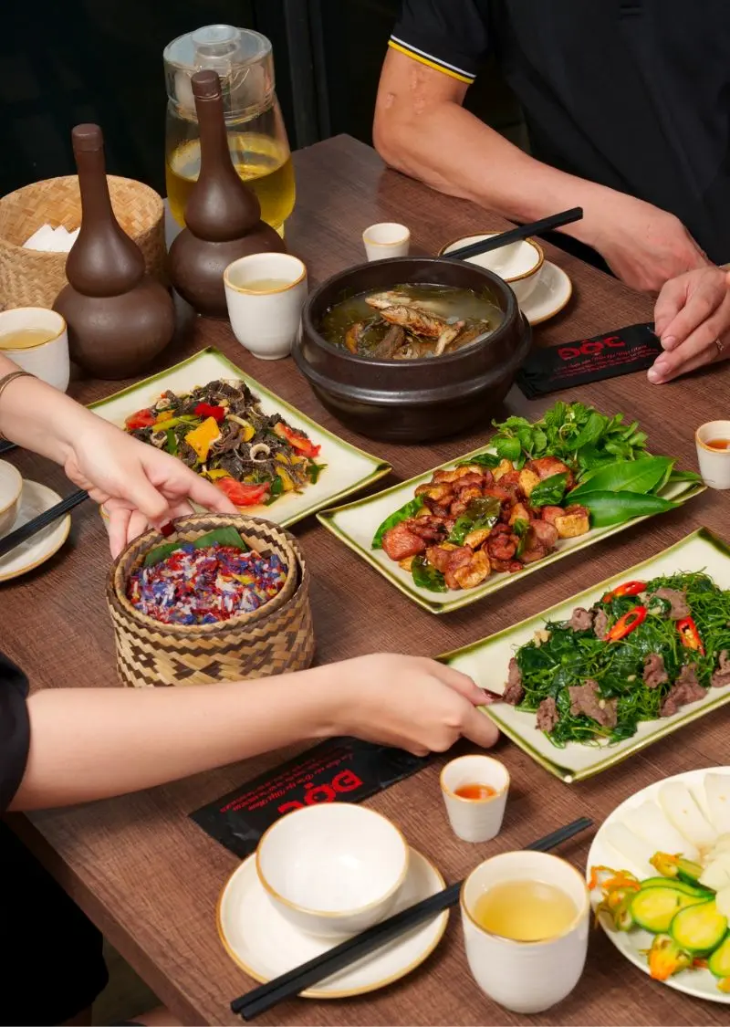 Lưu ngay 3 nh&agrave; h&agrave;ng T&acirc;y Bắc ở H&agrave; Nội si&ecirc;u hấp dẫn 2