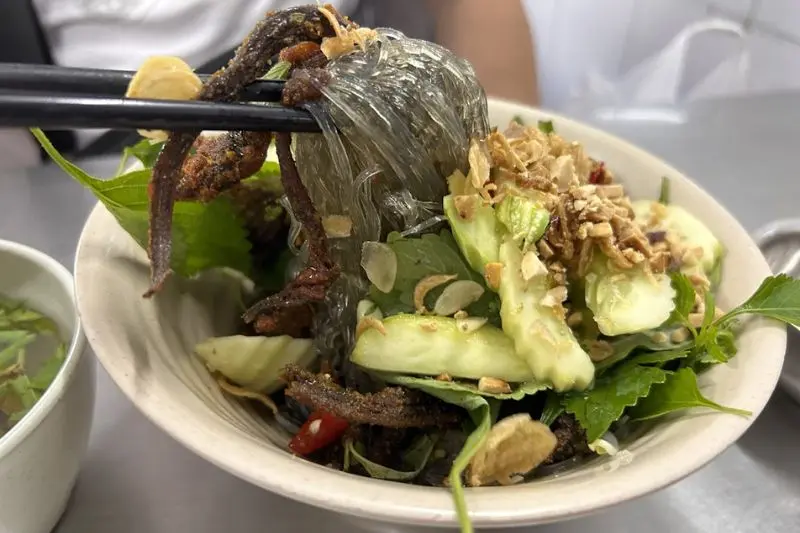 Miến lươn Đ&ocirc;ng Thịnh nh&agrave; h&agrave;ng Michelin chuy&ecirc;n menu m&oacute;n lươn 3