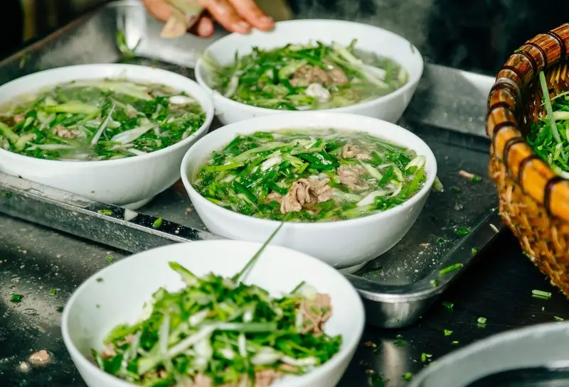 Phở Th&igrave;n Bờ Hồ nơi người H&agrave; Nội t&igrave;m về để ho&agrave;i niệm 4