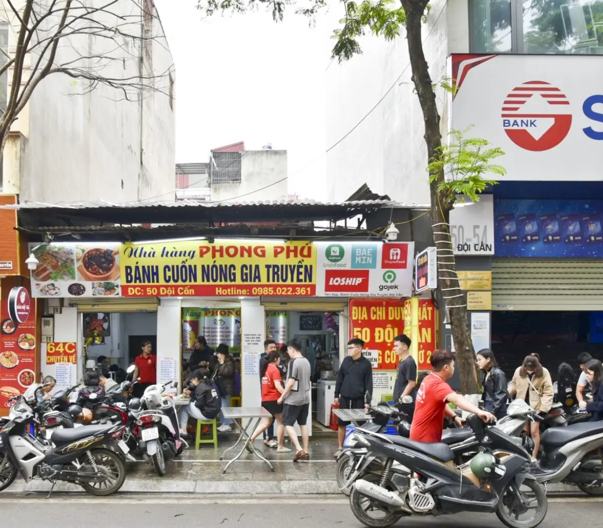 Review hai hàng bánh cuốn Đội Cấn nổi tiếng tại Hà Nội 4