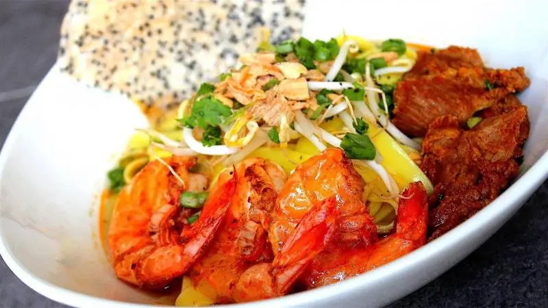 Thưởng thức m&igrave; Quảng H&agrave; Nội tại top 7 qu&aacute;n ngon đ&uacute;ng điệu 3