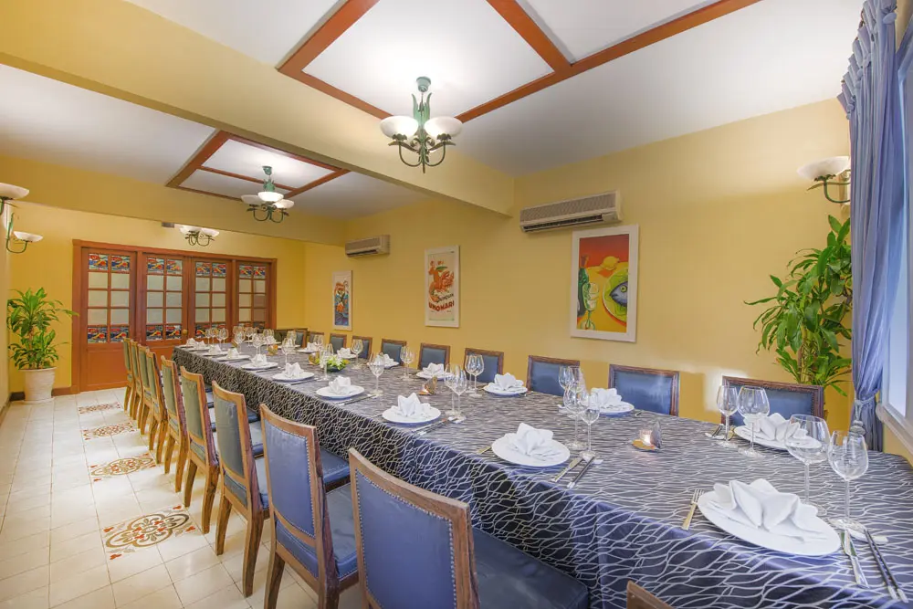Thưởng thức m&oacute;n ngon với kh&ocirc;ng gian sang trọng tại Nh&agrave; h&agrave;ng hải sản San H&ocirc; 17