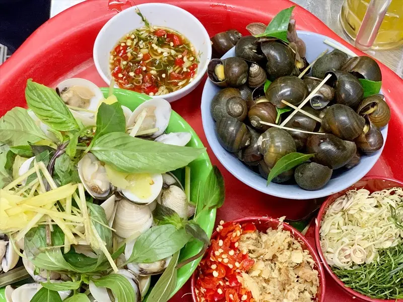 Thưởng thức ốc luộc H&agrave; Nội với top 15 qu&aacute;n ngon nổi tiếng 2