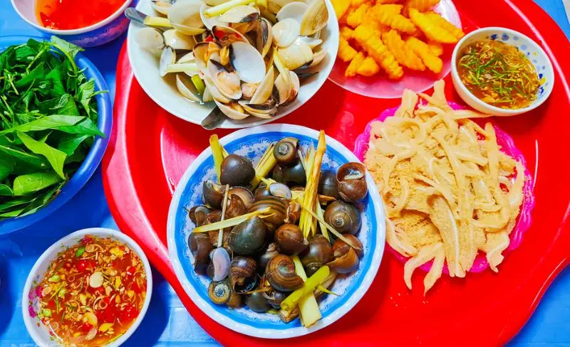 Thưởng thức ốc luộc H&agrave; Nội với top 15 qu&aacute;n ngon nổi tiếng 11