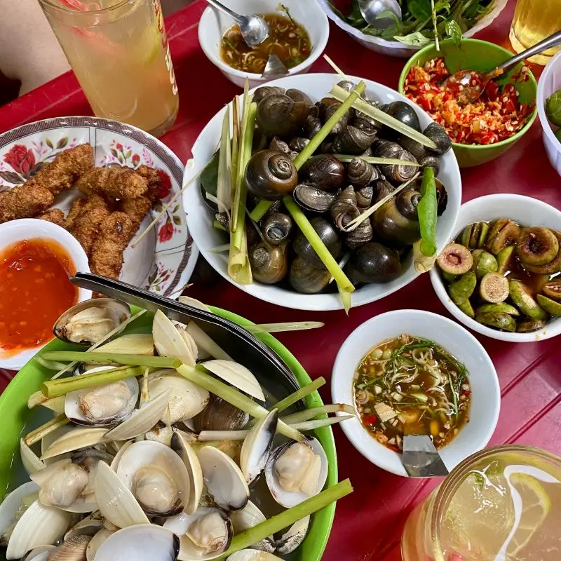 Thưởng thức ốc luộc H&agrave; Nội với top 15 qu&aacute;n ngon nổi tiếng 14