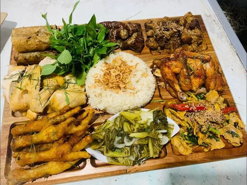 Top 10 qu&aacute;n g&agrave; mẹt nức tiếng Thủ đ&ocirc; H&agrave; Nội 2