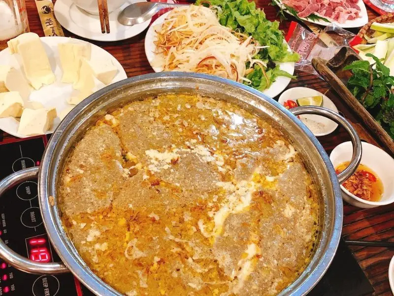 Top 10 qu&aacute;n lẩu ri&ecirc;u cua bắp b&ograve; H&agrave; Nội ngon nhất, ăn l&agrave; ghiền 4