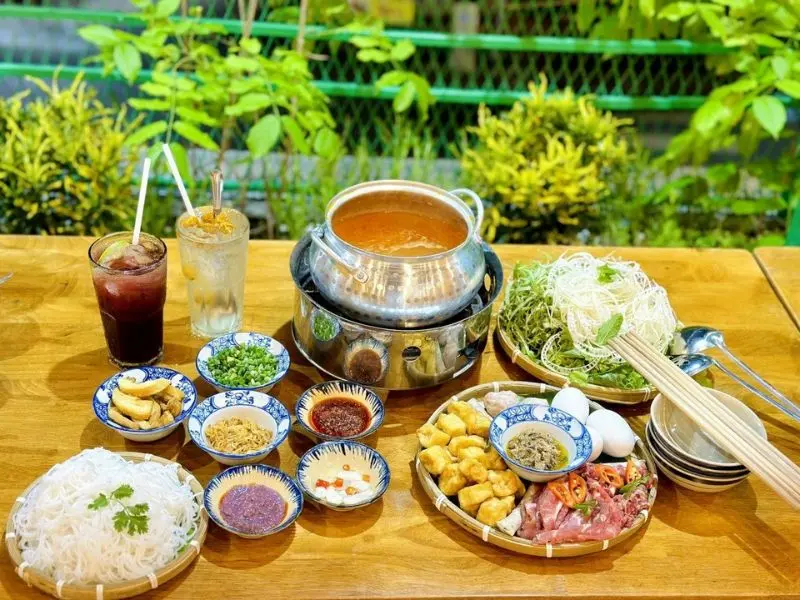Top 10 qu&aacute;n lẩu ri&ecirc;u cua bắp b&ograve; H&agrave; Nội ngon nhất, ăn l&agrave; ghiền 6