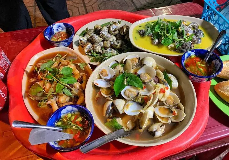 Top 11 quán ốc đêm Hà Nội lan tỏa hương vị ấm nồng 7