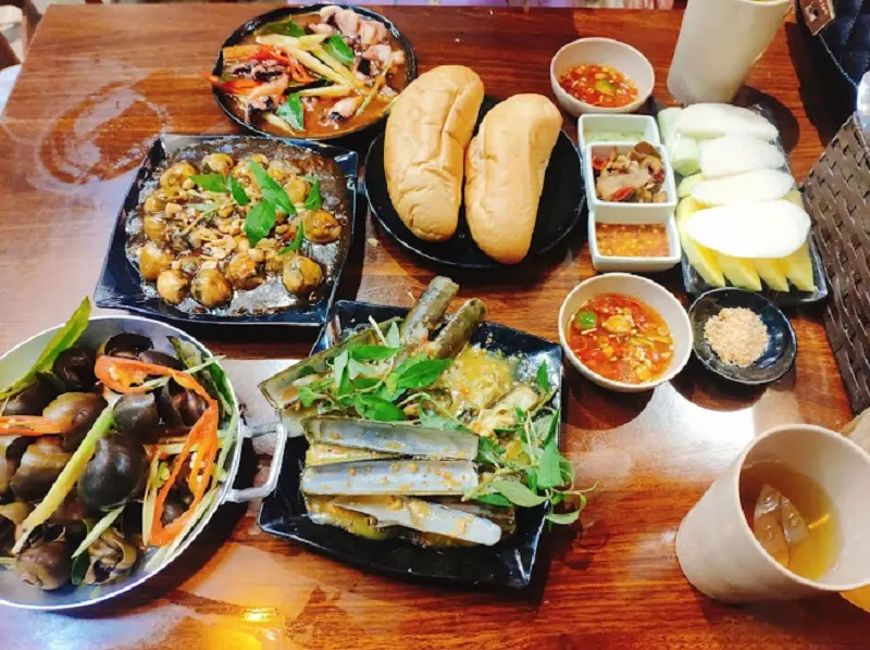 Top 11 quán ốc đêm Hà Nội lan tỏa hương vị ấm nồng 10