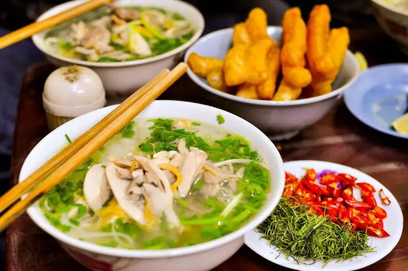 Top 15 quán phở gà ngon Hà Nội làm bao người mê mẩn 2