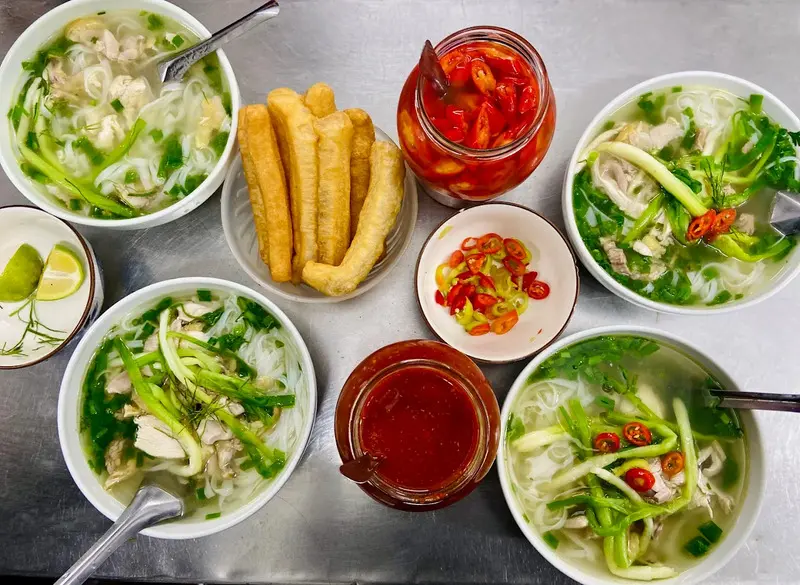 Top 15 quán phở gà ngon Hà Nội làm bao người mê mẩn 15