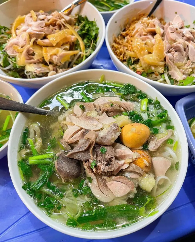 Top 15 quán phở gà ngon Hà Nội làm bao người mê mẩn 4