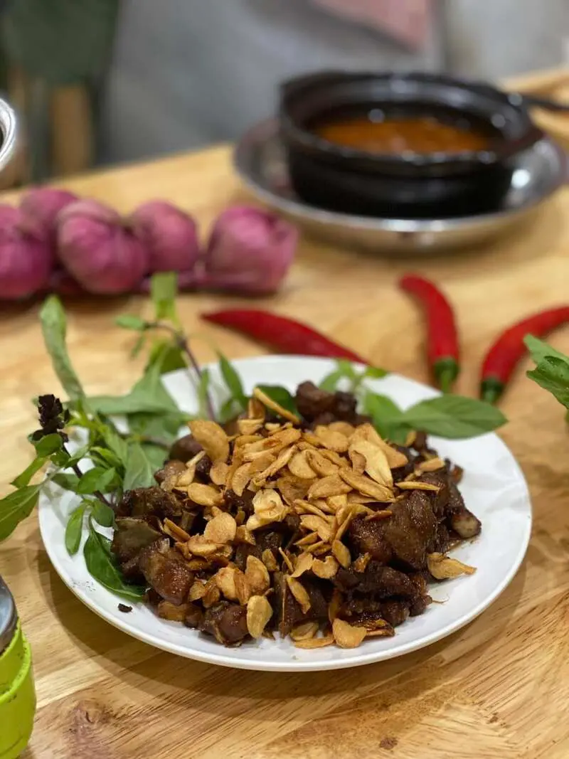 Top 8 qu&aacute;n ngan ch&aacute;y tỏi H&agrave; Nội nổi tiếng kh&ocirc;ng thể bỏ qua 3