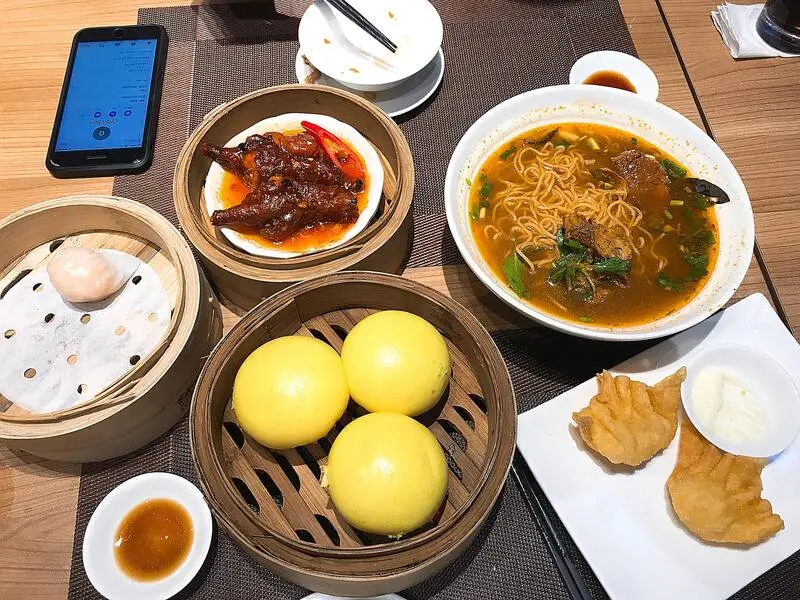 Top 8 qu&aacute;n ph&aacute; lấu H&agrave; Nội nơi t&igrave;m về hương vị lạ m&agrave; quen 6