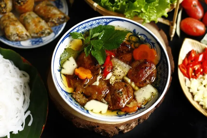 Top 9 m&oacute;n ăn H&agrave; Nội đi xa nhớ m&atilde;i ẩm thực thủ đ&ocirc; 8