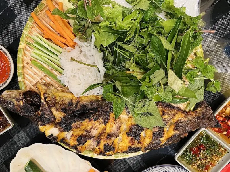 Top địa chỉ thưởng thức gỏi cá Hà Nội đa dạng phong cách chế biến 5