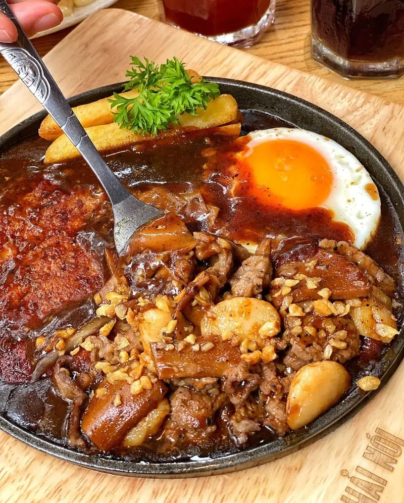 Top qu&aacute;n b&aacute;nh m&igrave; chảo H&agrave; Nội ngon qu&ecirc;n lối về bạn phải thử 7