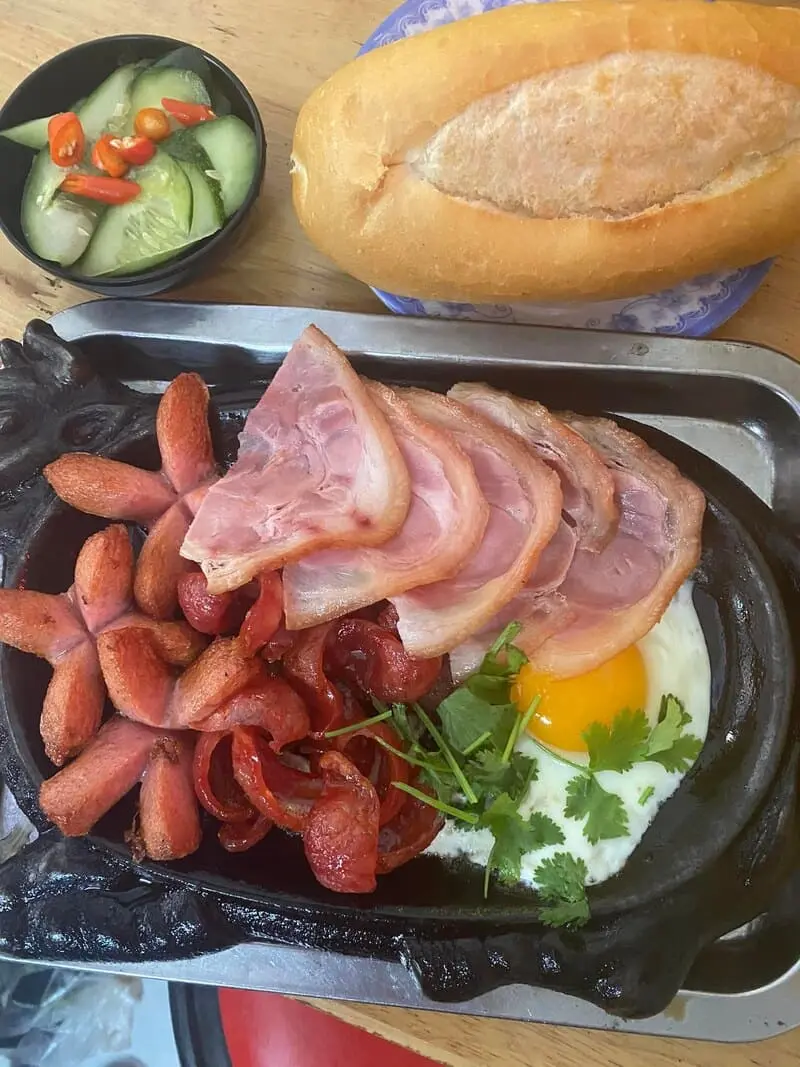 Top qu&aacute;n b&aacute;nh m&igrave; chảo H&agrave; Nội ngon qu&ecirc;n lối về bạn phải thử 5